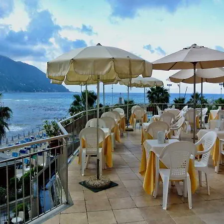Hotel Elena