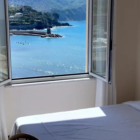Hotel Elena 3*