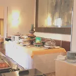 فندق Elena