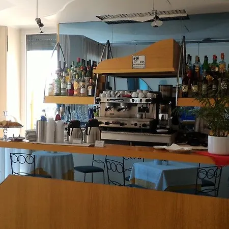 埃莱娜酒店 酒店